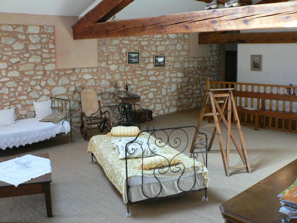 Chambres D'Hotes Domaine De Beaupre Narbonne Exterior photo